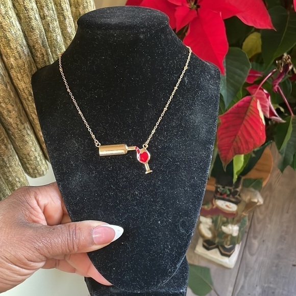 A Tiny Bit Of Drink Wine Glass Necklace - Picture 8 of 12